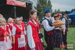Tarłów świętował dożynki. Był piękny korowód, mieszkańcy podzielili się chlebem i miodem | STV.INFO
