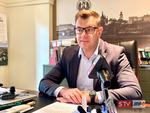 Konferencja prasowa burmistrza Sandomierza. Marcin Marzec mówił o inwestycjach [FILM] | STV.INFO
