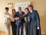 Sandomierz: Inwestycje w oświacie - pieniądze dla szkół stowarzyszeniowych.