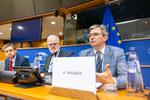 Adam Jarubas - europoseł i wiceprezes PSL przewodniczącym stałej Podkomisji Zdrowia Publicznego Parlamencie Europejskim | STV.INFO