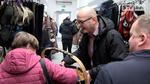 SANDOMIERZ: Słodycze od Pawła Niedźwiedzia dla babć i dziadków. Seniorzy zachwyceni | STV.INFO