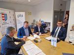 Sandomierz: Podpisano umowy na pięć ważnych inwestycji.