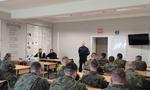 Policjanci rozmawiali z żołnierzami