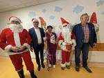 Święty Mikołaj odwiedził małych pacjentów szpitala w Sandomierzu | STV.INFO