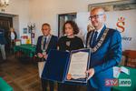 Marek Sochacki Honorowym Obywatelem Sandomierza. Uchwała przez aklamację | STV.INFO