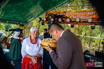 W Niedźwiedziu dziękowano rolnikom i strażakom. Dożynki i jubileusz OSP | STV.INFO