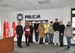 Młodzież kontra zagrożenia - edukacyjna wizyta w komendzie