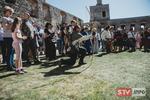 Oblężenie zamku w Ujeździe. Rekordowa majówka w Krzyżtoporze | STV.INFO