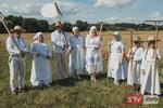 Żniwa jak za dawnych lat. Żywa lekcja historii i tradycji w sandomierskim Nadbrzeziu | STV.INFO