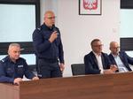 Sandomierz: Odprawa policji z dyrektorami szkół. "Nie siejmy paniki, posyłajmy dzieci do szkoły" | STV.INFO